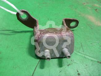 Петля двери Toyota Corolla IX [E120, E130] 2000 - 2007