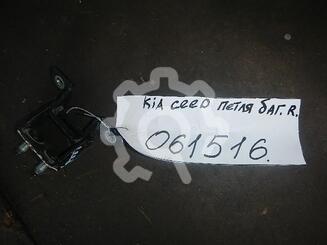 Петля двери багажника Kia Ceed I 2006 - 2012