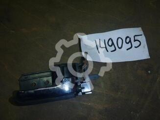 Ручка двери задней внутренняя правая Toyota Avensis II 2003 - 2008