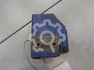 Кронштейн усилителя бампера переднего Nissan Cube I (Z10) 1998 - 2002