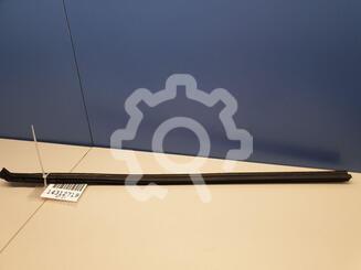 Молдинг двери передней правой Subaru Forester III 2007 - 2013
