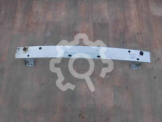 Усилитель переднего бампера Toyota Auris E18 c 2012 г.