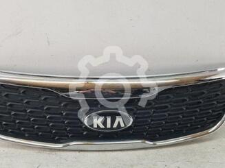 Решетка радиатора Kia Sorento II 2009 - 2020