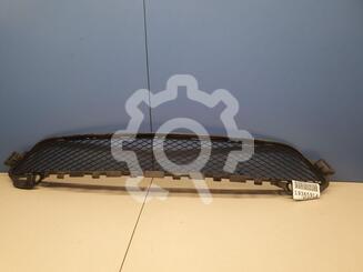 Решетка в бампер Mercedes-Benz C-Klasse IV W205 2014 - 2021