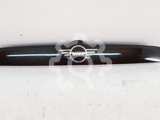 Накладка крышки багажника Mini Countryman II (F60) 2016 - н.в.