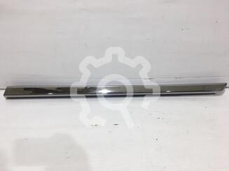 Молдинг двери задней правой Toyota Land Cruiser [200] 2007 - 2021