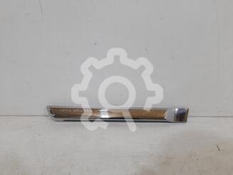 Молдинг двери задней правой Toyota Land Cruiser [200] 2007 - 2021