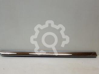 Молдинг двери передней левой Toyota Land Cruiser [200] 2007 - 2021