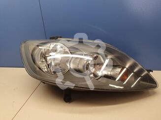 Фара правая Volkswagen Golf V Plus 2005 - 2014