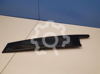 Накладка двери передней правой Mercedes-Benz C-Klasse IV W205 2014 - 2021