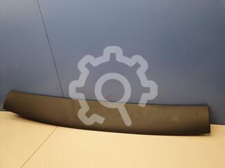Обшивка двери багажника Volkswagen Golf VII 2012 - 2020