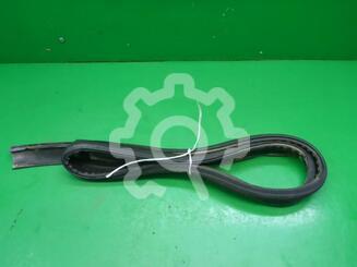 Уплотнитель (наружный) Renault Logan II 2012 - н.в.