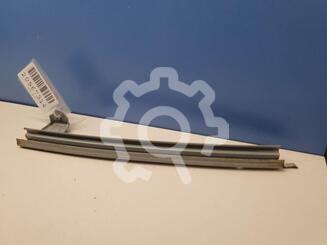 Направляющая стекла двери Lexus GS III 2004 - 2011