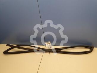 Уплотнитель стекла двери Toyota RAV 4 IV [CA40] 2012 - 2019