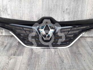 Решетка радиатора Renault Kaptur 2016 - н.в.