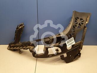 Кронштейн бампера переднего Mercedes-Benz C-Klasse III W204 2006 - 2015