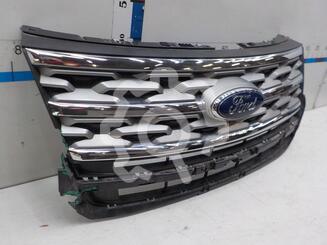 Решетка радиатора Ford Explorer V 2010 - 2019