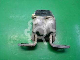 Петля двери Nissan Bluebird Sylphy I [G10] 2000 - 2005