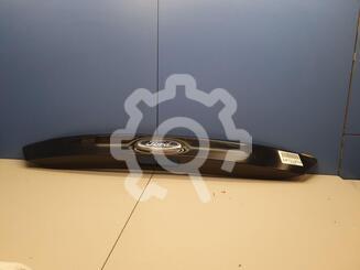 Накладка двери багажника Ford Focus III 2011 - 2019