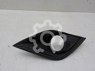 Рамка фары противотуманой правой Mitsubishi Outlander III 2012 - 2024