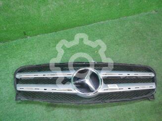 Решетка радиатора Mercedes-Benz GLA-Klasse I [X156] 2013 - 2020