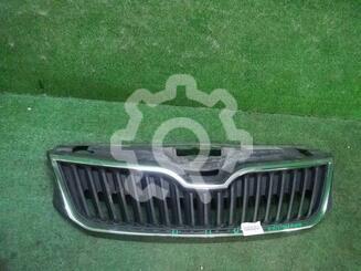 Решетка радиатора Skoda Rapid I 2012 - 2020