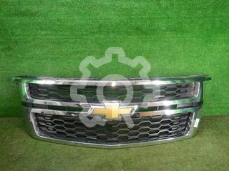 Решетка радиатора Chevrolet Tahoe IV 2014 - 2020