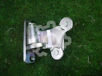 Петля двери Mercedes-Benz C-Klasse III W204 2006 - 2015