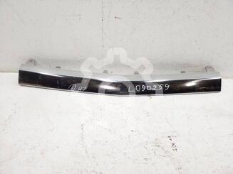 Накладка бампера переднего Mercedes-Benz C-Klasse IV W205 2014 - 2021
