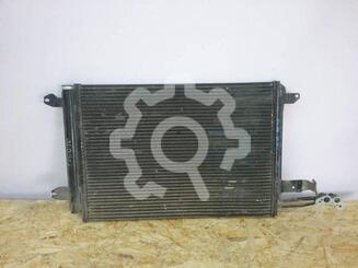 Радиатор кондиционера (конденсер) Volkswagen Touran II 2010 - 2015