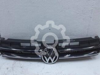 Решетка радиатора Volkswagen Touareg II 2010 - н.в.