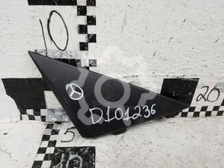 Накладка двери передней правой Mercedes-Benz C-Klasse IV W205 2014 - 2021