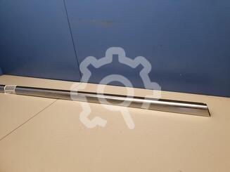 Молдинг двери передней правой Mercedes-Benz CLA-Klasse I [C117, X117] 2013 - 2019