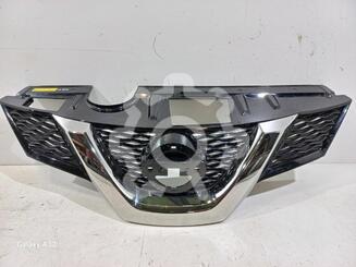 Решетка радиатора Nissan X - Trail (T32) c 2014 г.