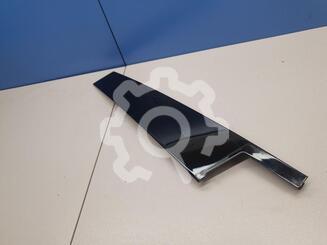 Накладка двери передней правой Mercedes-Benz C-Klasse IV W205 2014 - 2021
