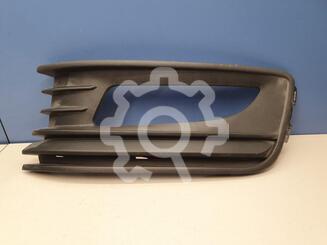 Решетка в бампер Volkswagen Polo V (Sedan RUS) 2011 - 2020
