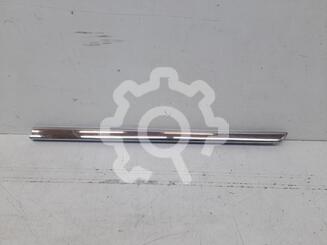 Молдинг двери передней правой Toyota Land Cruiser [200] 2007 - 2021
