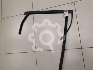 Уплотнитель стекла двери Ford Focus III 2011 - 2019