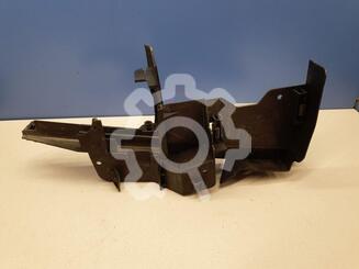 Кронштейн (кузов внутри) Ford Focus III 2011 - 2019