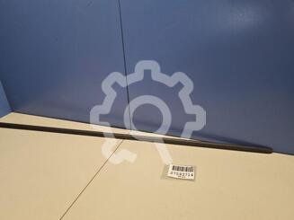Молдинг двери передней правой Volkswagen Passat [B6] 2005 - 2010