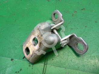 Петля двери передней Renault Megane II 2002 - 2009