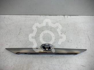 Накладка крышки багажника Toyota Camry VII [XV50] 2011 - 2018