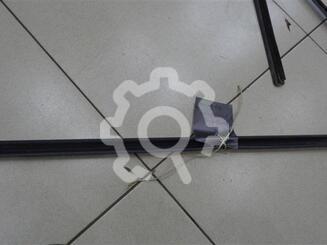 Уплотнитель стекла двери Ford Focus II 2005 - 2011