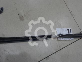 Уплотнитель стекла двери Ford Focus II 2005 - 2011