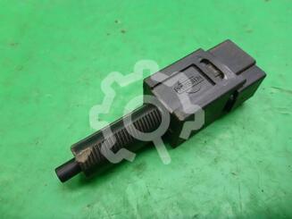 Датчик включения стопсигнала Nissan Murano I [Z50] 2002 - 2008