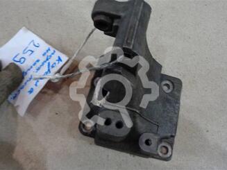 Кронштейн генератора Toyota Corolla X [E14, E150] 2006 - 2013