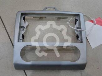 Рамка магнитолы Ford Focus II 2005 - 2011