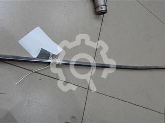 Накладка стекла переднего правого Volkswagen Touareg I 2002 - 2010