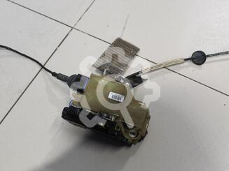 Замок двери Volkswagen Touareg I 2002 - 2010
