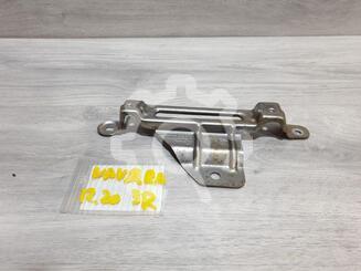 Кронштейн крепления двери Nissan Navara (Frontier) III (D40) 2004 - 2015